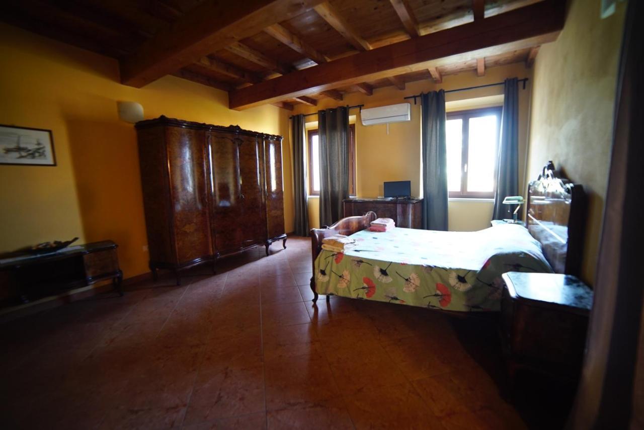 Villa Agriturismo Il Sole à Rivarolo del Re ed Uniti Extérieur photo